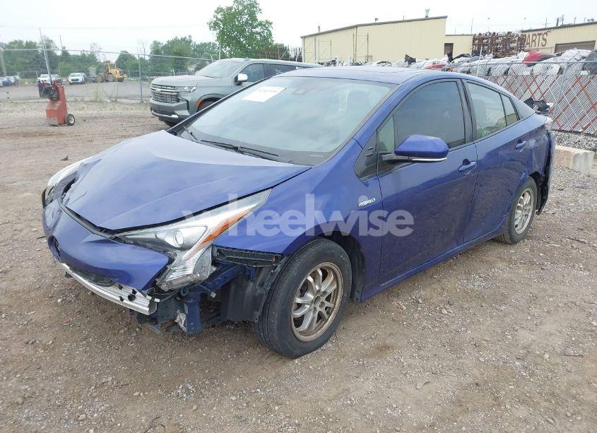 Photo 2 of 2017 Toyota Prius FOUR (VIN JTDKARFU3H3046467)