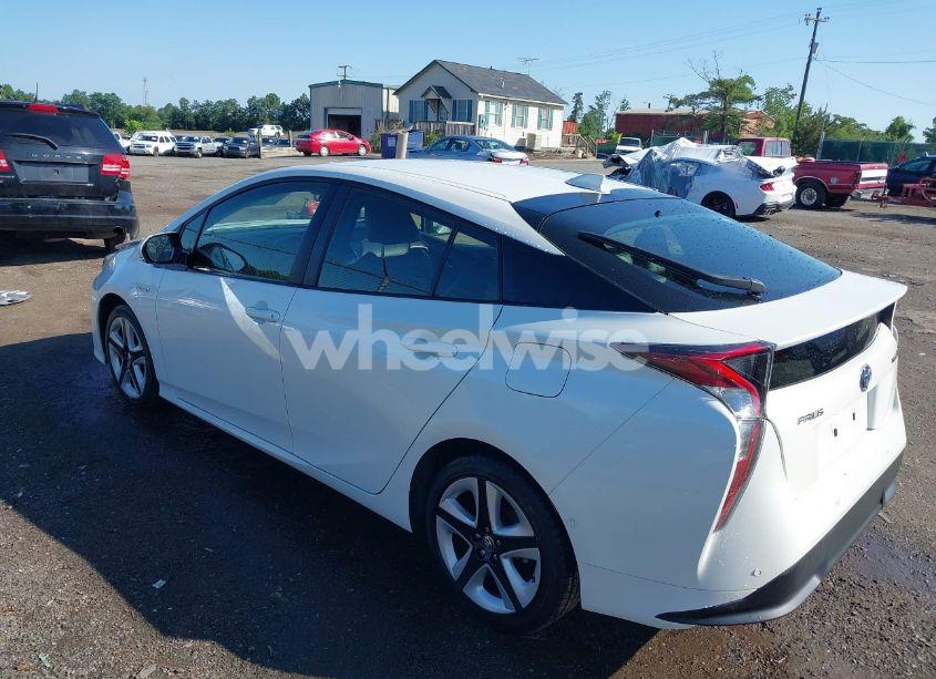 Photo 3 of 2018 Toyota Prius THREE TOURING (VIN JTDKARFU3J3057782)