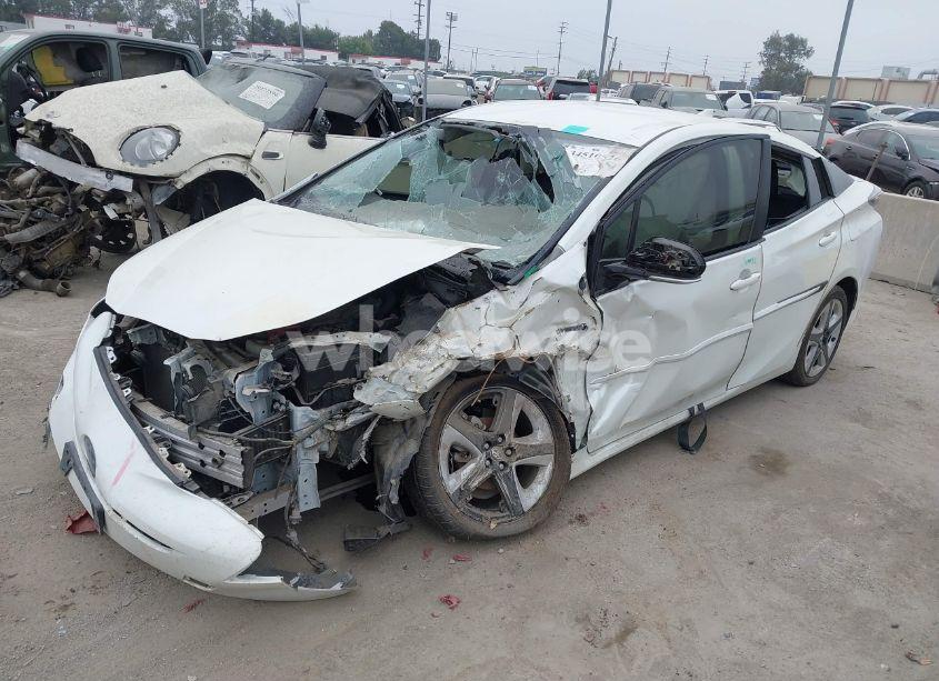 Photo 6 of 2016 Toyota Prius (VIN JTDKARFU4G3022953)