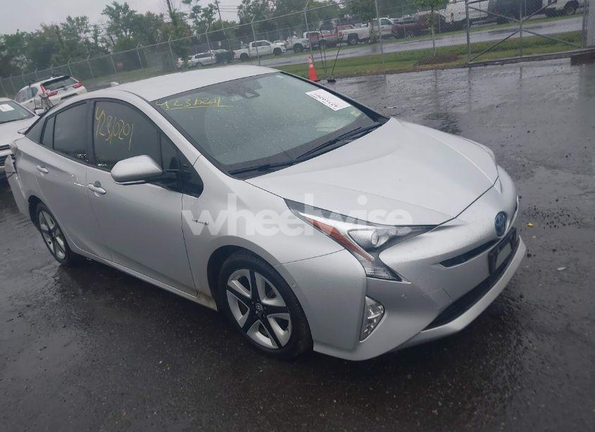 2017 Toyota Prius THREE TOURING (VIN JTDKARFU4H3043433) main photo