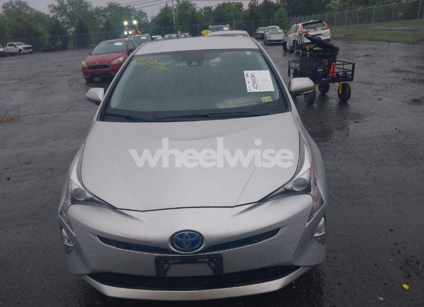 Photo 12 of 2017 Toyota Prius THREE TOURING (VIN JTDKARFU4H3043433)