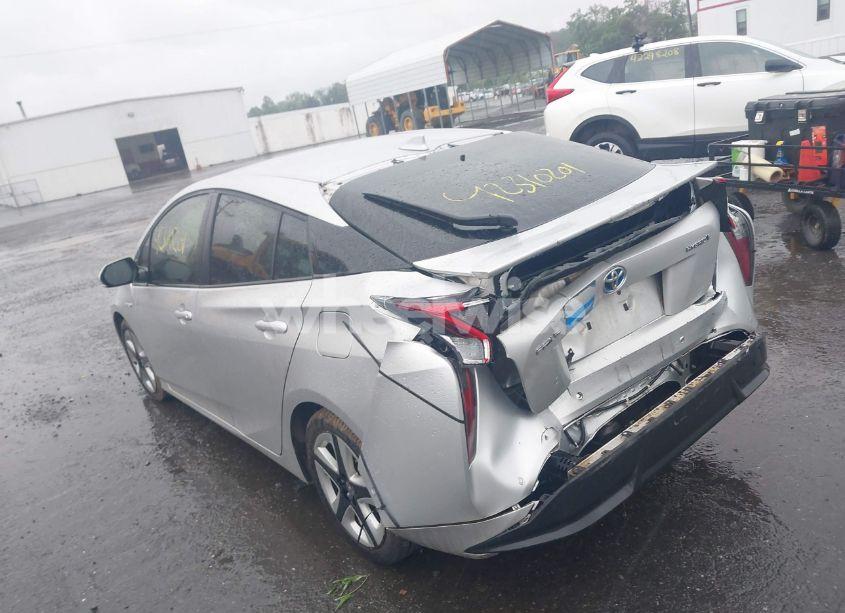 Photo 3 of 2017 Toyota Prius THREE TOURING (VIN JTDKARFU4H3043433)