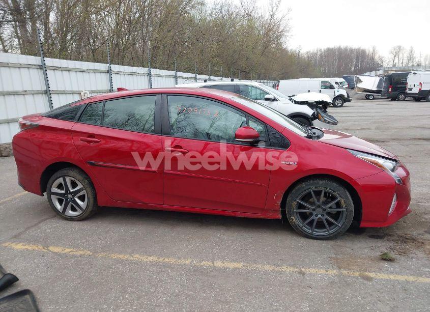 Photo 13 of 2017 Toyota Prius FOUR TOURING (VIN JTDKARFU4H3542166)