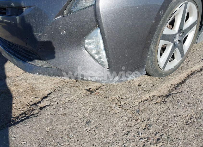 Photo 17 of 2017 Toyota Prius FOUR TOURING (VIN JTDKARFU4H3543978)