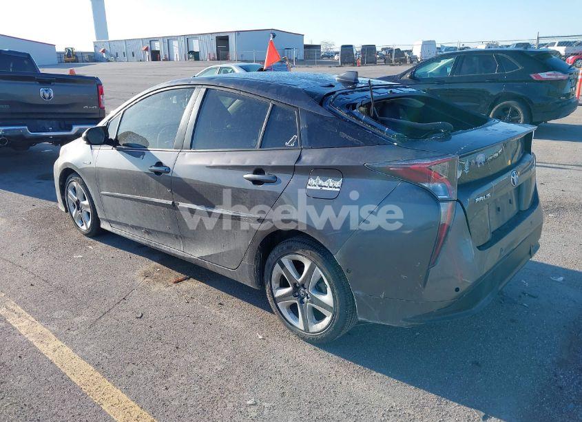 Photo 3 of 2016 Toyota Prius FOUR TOURING (VIN JTDKARFU5G3514682)