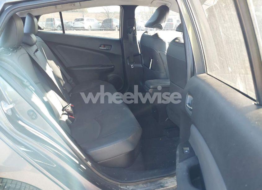 Photo 8 of 2016 Toyota Prius FOUR TOURING (VIN JTDKARFU5G3514682)