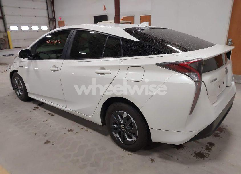 Photo 3 of 2018 Toyota Prius TWO ECO (VIN JTDKARFU5J3055225)