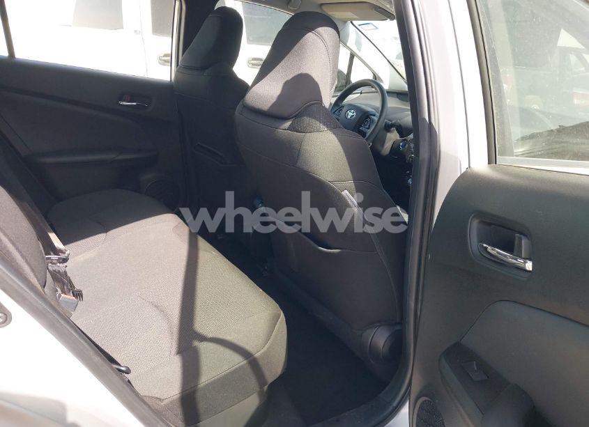 Photo 8 of 2019 Toyota Prius LE (VIN JTDKARFU5K3073984)