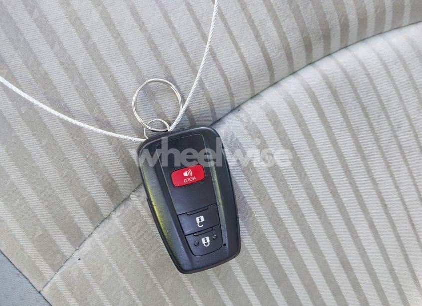 Photo 11 of 2016 Toyota Prius THREE (VIN JTDKARFU6G3024381)