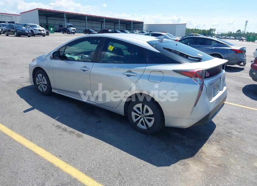 Photo 3 of 2016 Toyota Prius THREE (VIN JTDKARFU6G3024381)