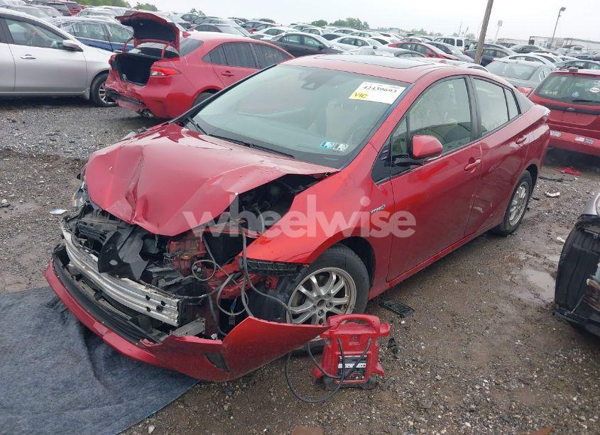 Photo 2 of 2016 Toyota Prius THREE (VIN JTDKARFU6G3521270)