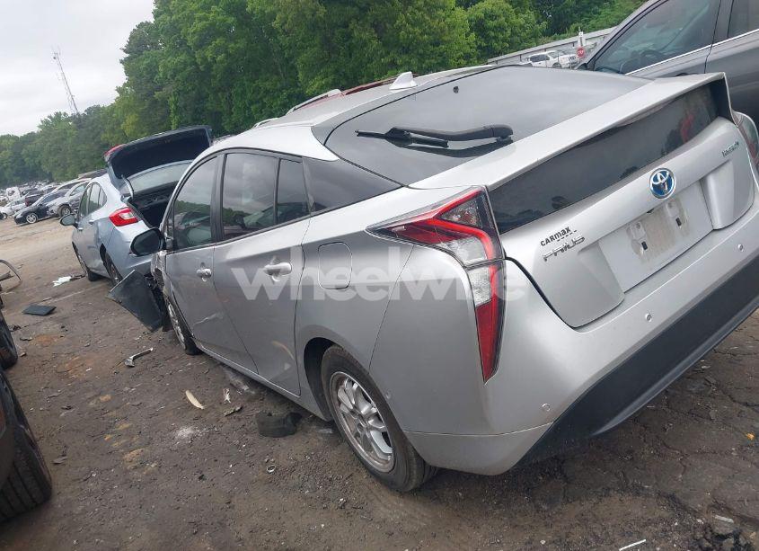 Photo 3 of 2018 Toyota Prius FOUR (VIN JTDKARFU6J3057288)