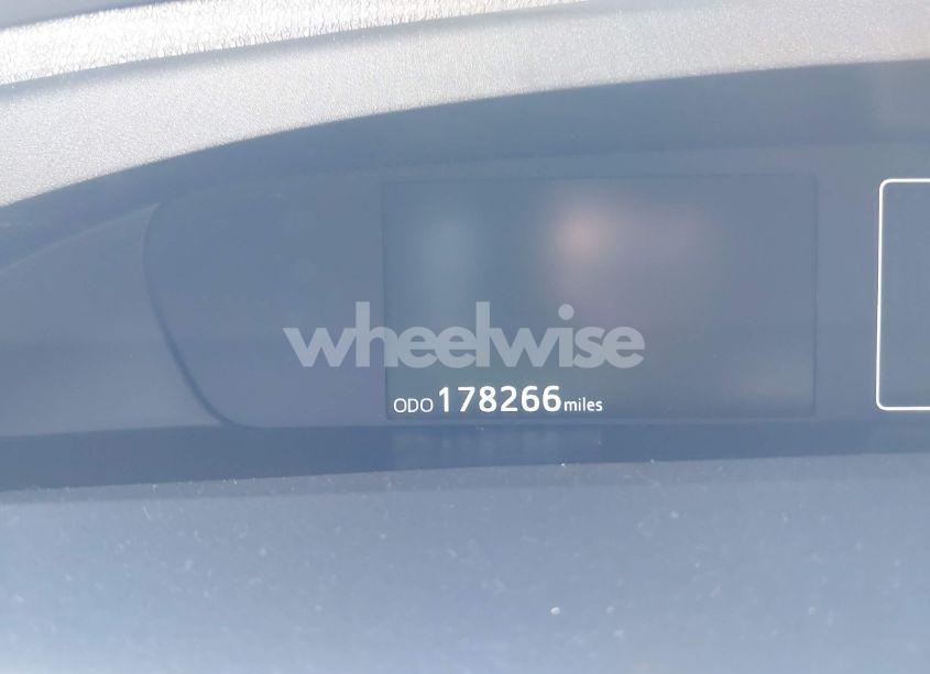 Photo 16 of 2020 Toyota Prius L ECO (VIN JTDKARFU6L3121929)