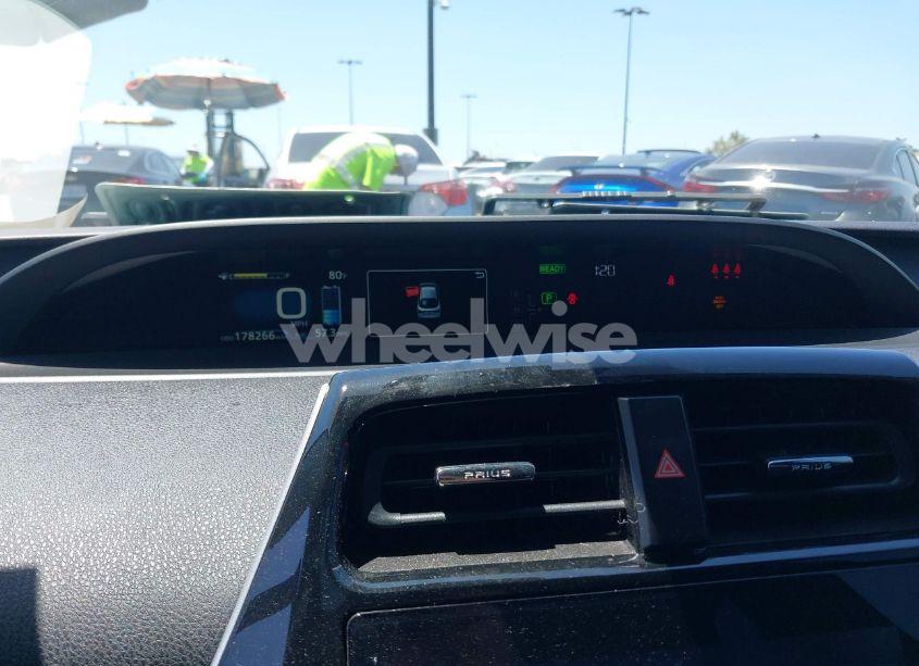 Photo 7 of 2020 Toyota Prius L ECO (VIN JTDKARFU6L3121929)