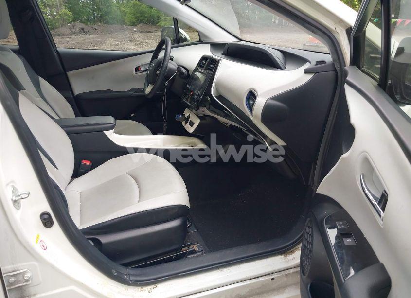 Photo 5 of 2016 Toyota Prius FOUR TOURING (VIN JTDKARFU7G3009534)