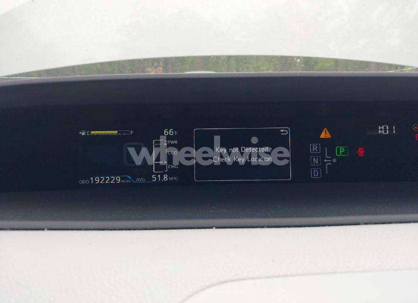 Photo 7 of 2016 Toyota Prius FOUR TOURING (VIN JTDKARFU7G3009534)