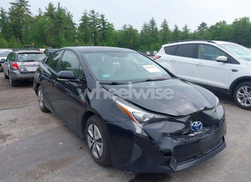 2016 Toyota Prius THREE (VIN JTDKARFU7G3018542) main photo