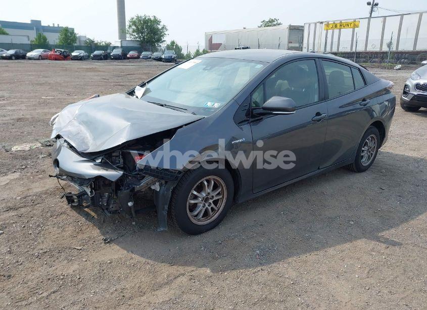 Photo 2 of 2017 Toyota Prius FOUR (VIN JTDKARFU7H3049940)