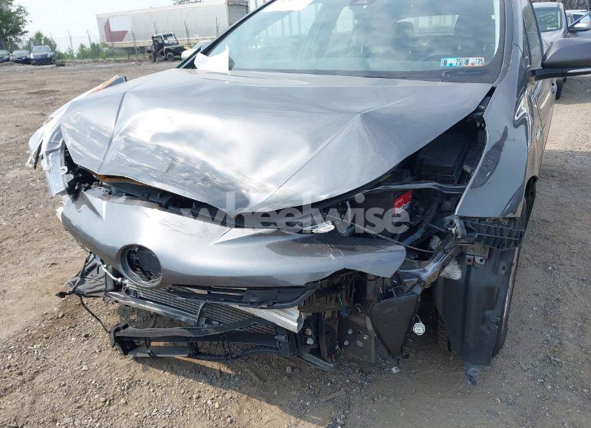 Photo 6 of 2017 Toyota Prius FOUR (VIN JTDKARFU7H3049940)