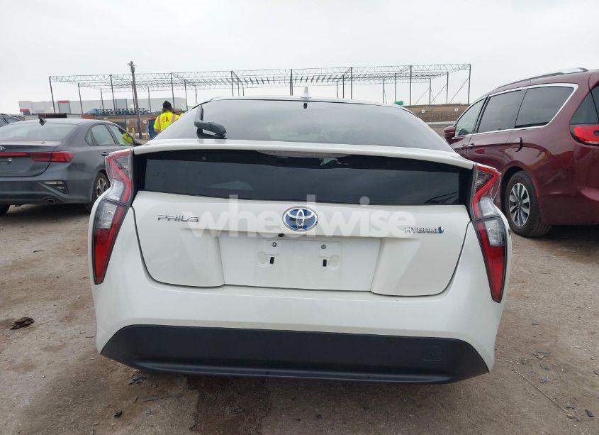 Photo 16 of 2017 Toyota Prius THREE (VIN JTDKARFU7H3532778)