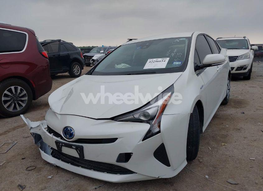 Photo 2 of 2017 Toyota Prius THREE (VIN JTDKARFU7H3532778)