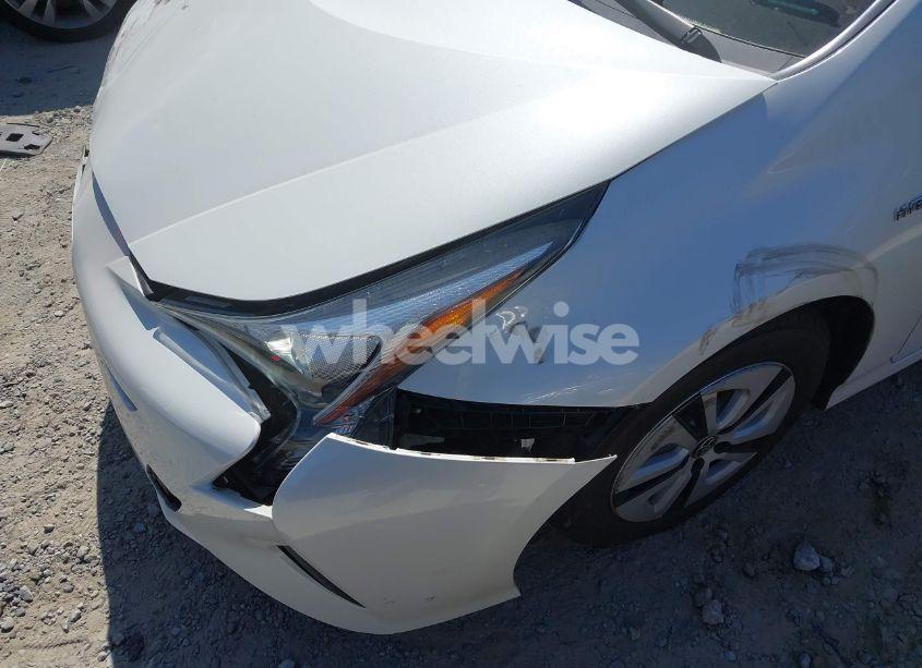 Photo 6 of 2018 Toyota Prius TWO ECO (VIN JTDKARFU7J3068428)