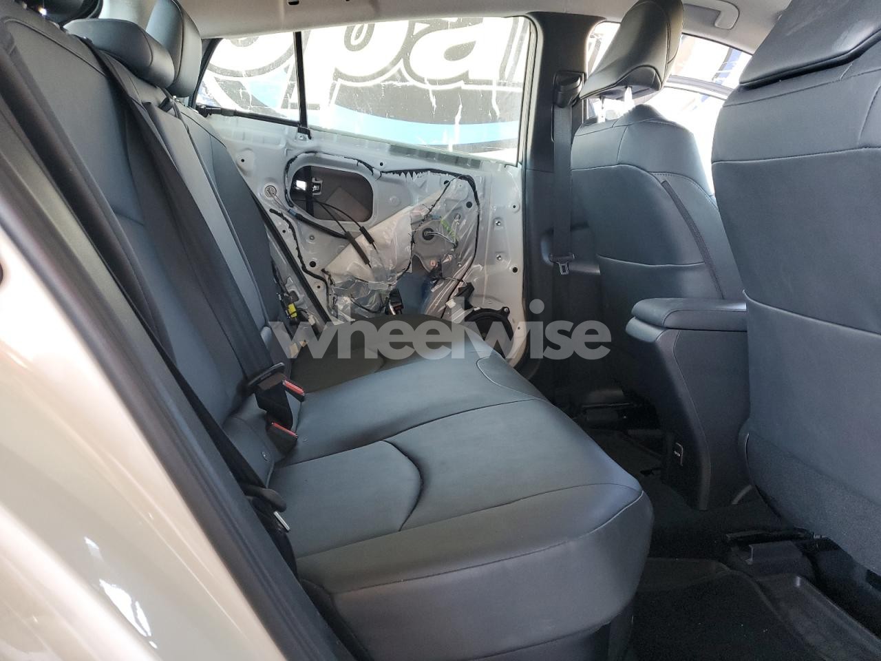 Photo 10 of 2017 TOYOTA PRIUS (VIN JTDKARFU8H3036064)