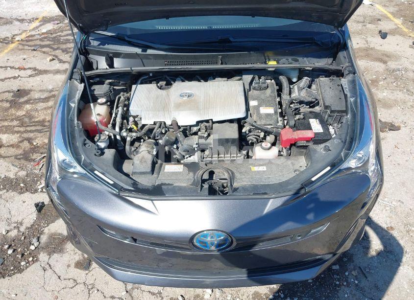 Photo 10 of 2017 Toyota Prius FOUR (VIN JTDKARFU8H3539934)