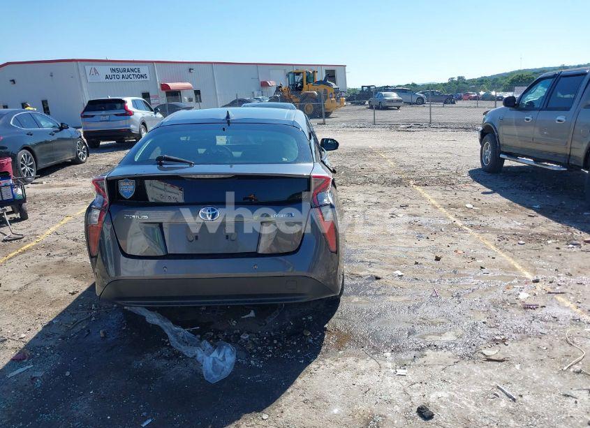 Photo 16 of 2017 Toyota Prius FOUR (VIN JTDKARFU8H3539934)