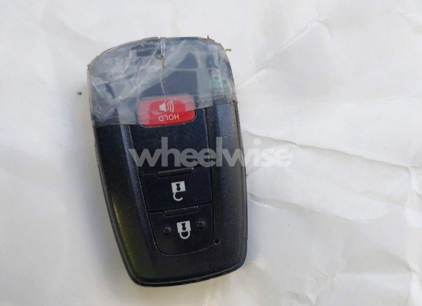 Photo 11 of 2018 Toyota Prius FOUR (VIN JTDKARFU8J3054828)