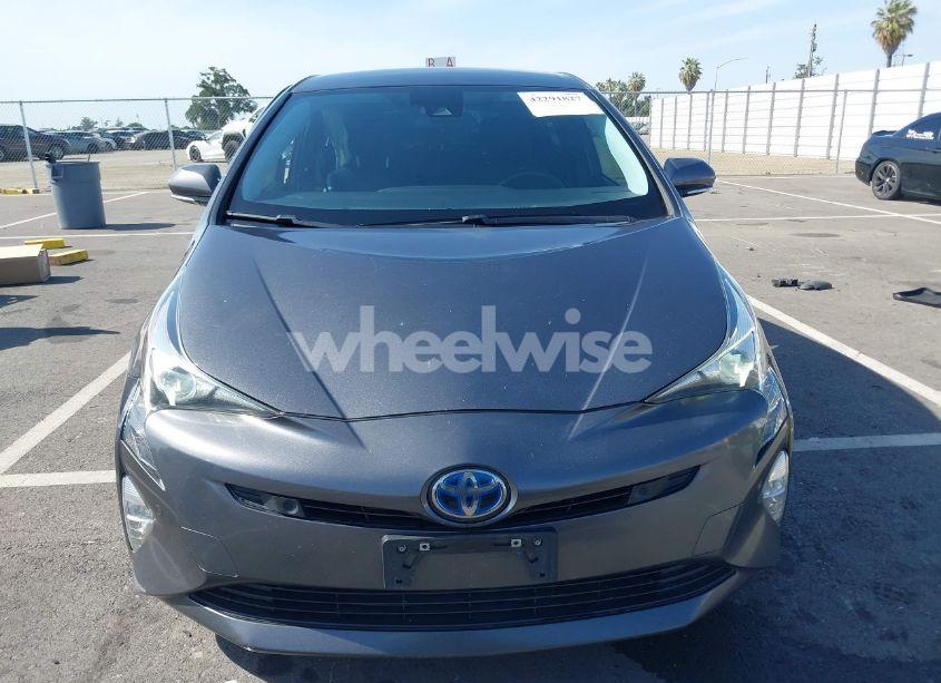 Photo 12 of 2018 Toyota Prius THREE TOURING (VIN JTDKARFU8J3066722)