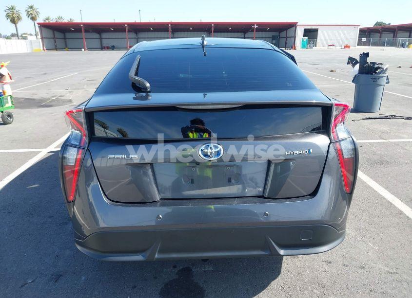 Photo 16 of 2018 Toyota Prius THREE TOURING (VIN JTDKARFU8J3066722)