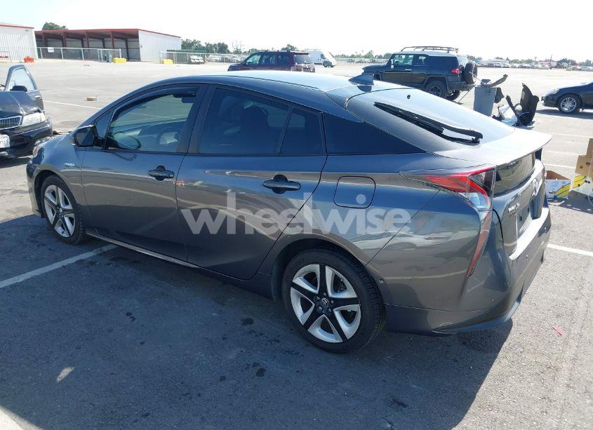 Photo 3 of 2018 Toyota Prius THREE TOURING (VIN JTDKARFU8J3066722)