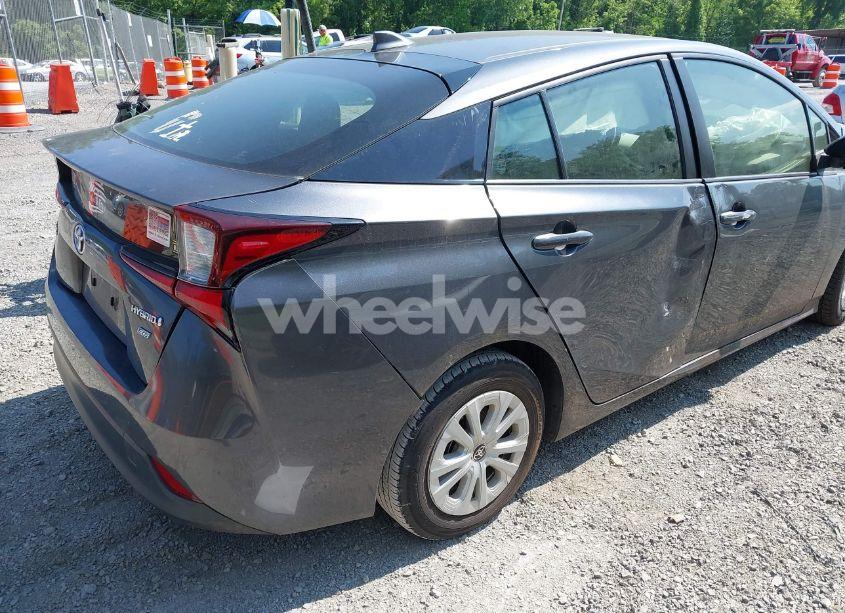 Photo 4 of 2019 Toyota Prius L ECO (VIN JTDKARFU8K3098278)