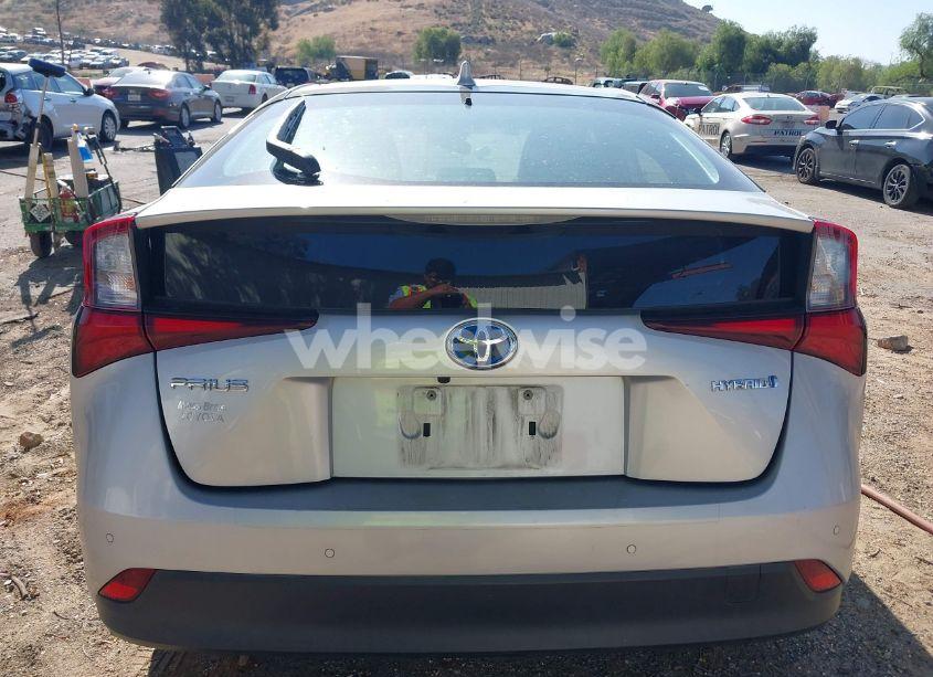 Photo 16 of 2020 Toyota Prius LE (VIN JTDKARFU8L3112245)