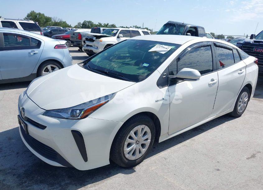 Photo 2 of 2020 Toyota Prius L ECO (VIN JTDKARFU8L3126291)