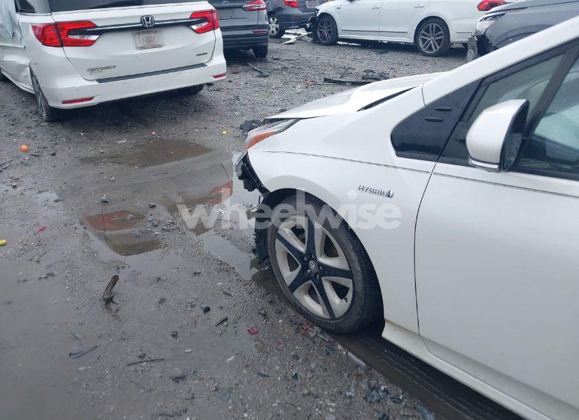 Photo 18 of 2016 Toyota Prius FOUR TOURING (VIN JTDKARFU9G3023659)