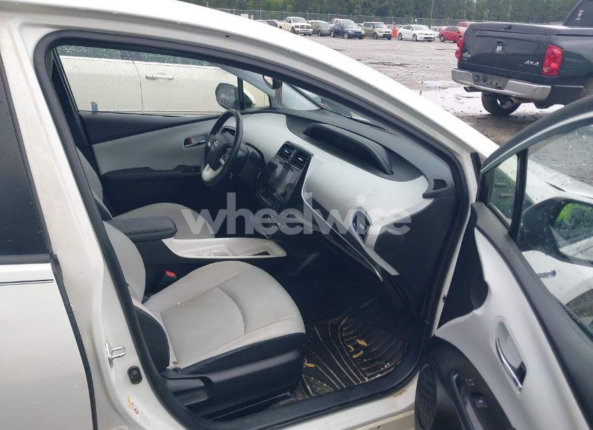 Photo 5 of 2016 Toyota Prius FOUR TOURING (VIN JTDKARFU9G3023659)