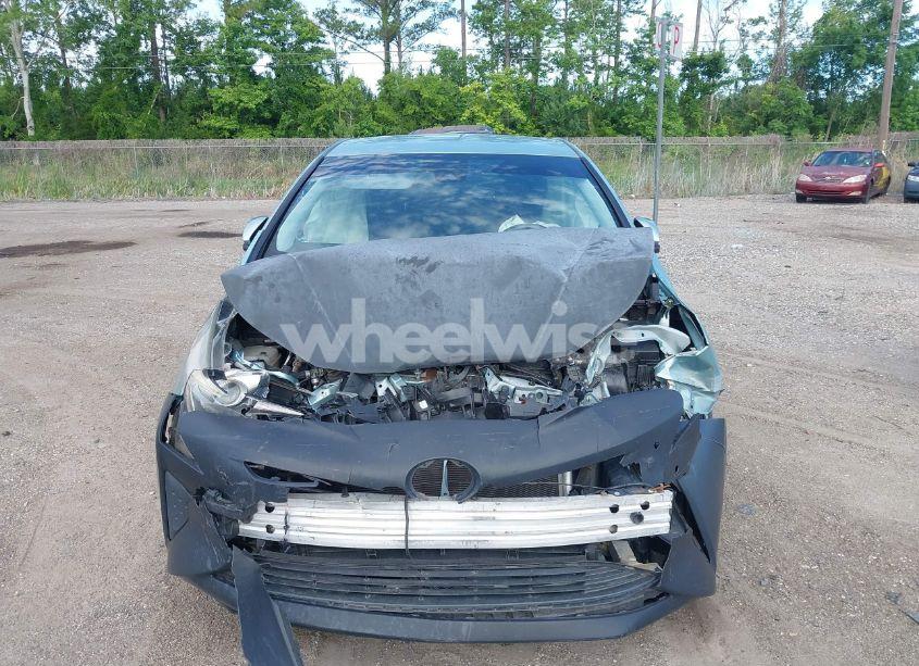 Photo 12 of 2018 Toyota Prius THREE (VIN JTDKARFU9J3068026)