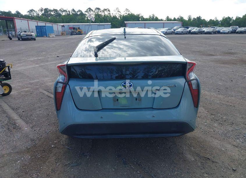 Photo 16 of 2018 Toyota Prius THREE (VIN JTDKARFU9J3068026)