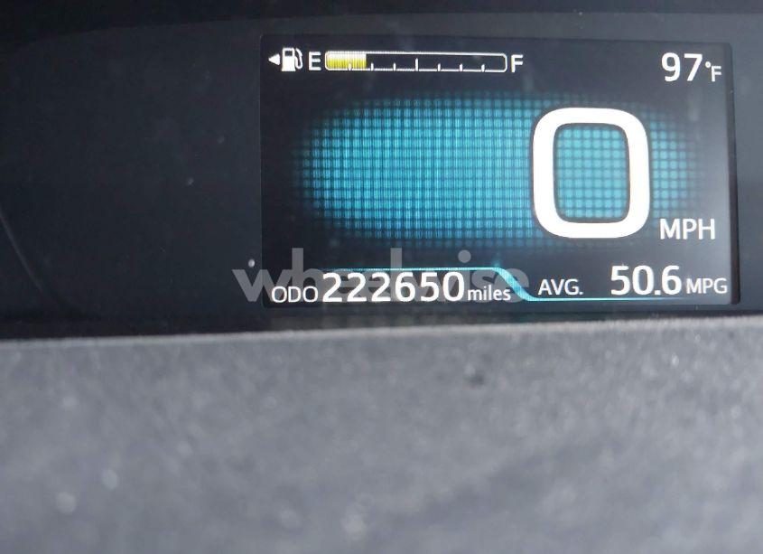 Photo 16 of 2018 Toyota Prius THREE (VIN JTDKARFUXJ3055253)