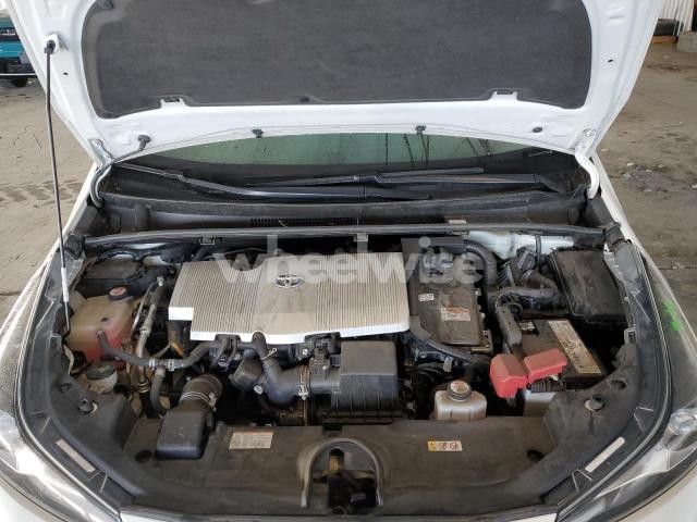 Photo 3 of 2020 TOYOTA PRIUS L (VIN JTDKARFUXL3117088)