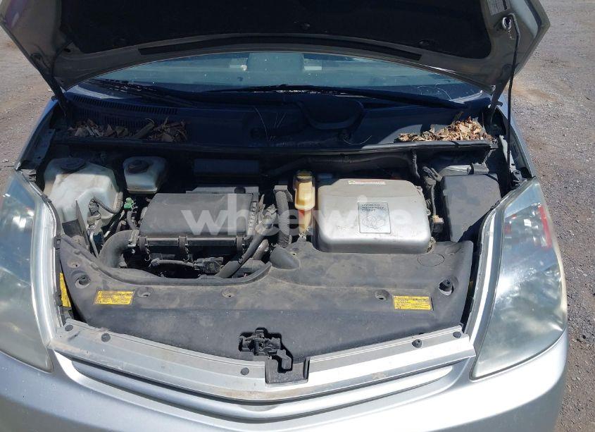 Photo 10 of 2004 Toyota Prius (VIN JTDKB20U040084439)