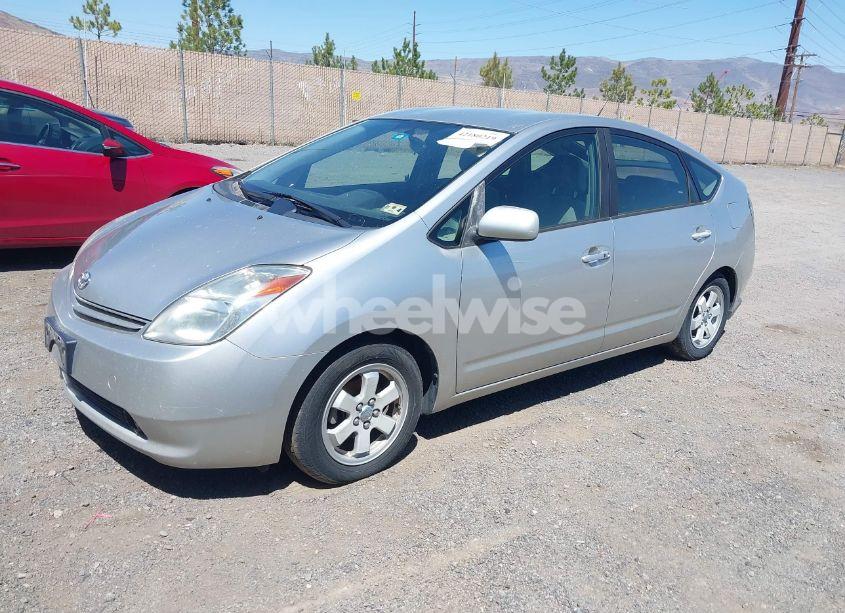Photo 2 of 2004 Toyota Prius (VIN JTDKB20U040084439)