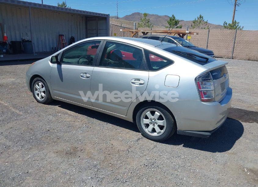 Photo 3 of 2004 Toyota Prius (VIN JTDKB20U040084439)