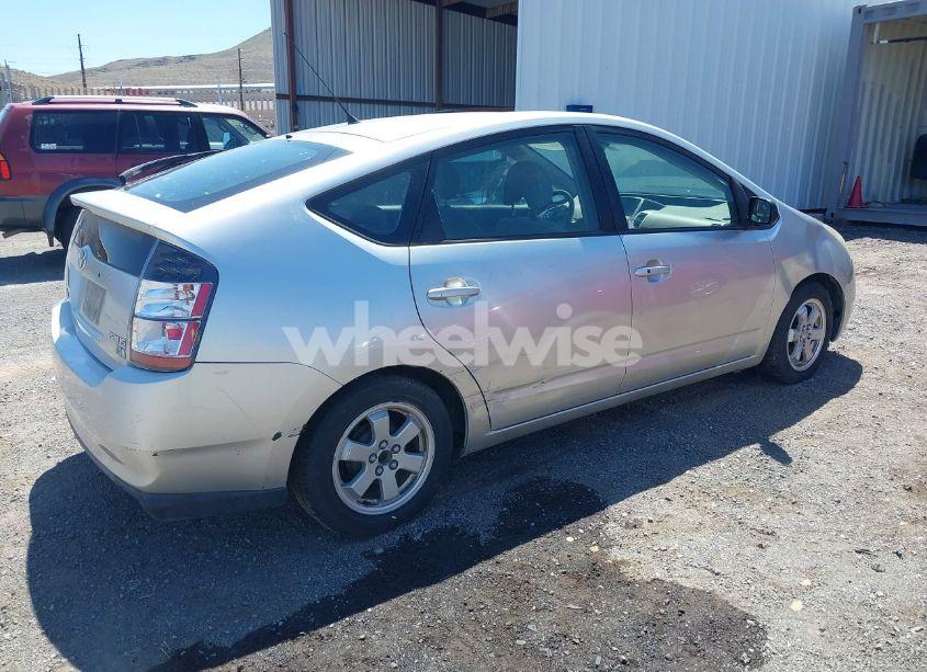 Photo 4 of 2004 Toyota Prius (VIN JTDKB20U040084439)