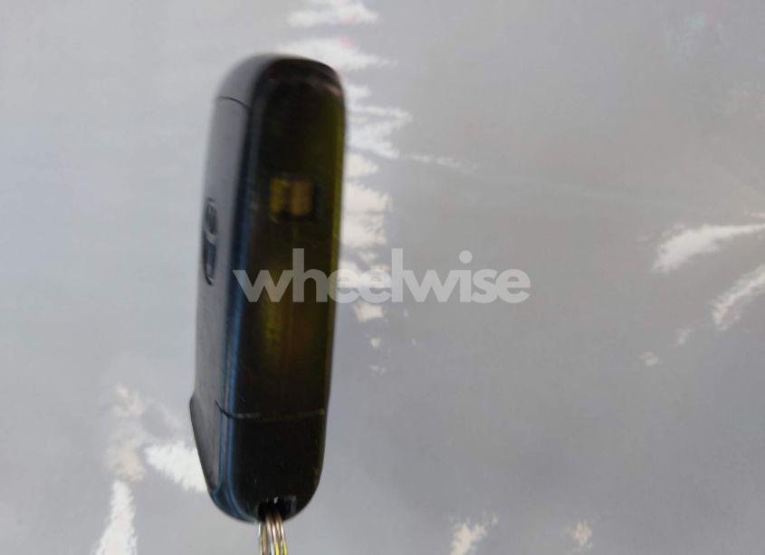 Photo 11 of 2004 Toyota Prius (VIN JTDKB20U040101157)