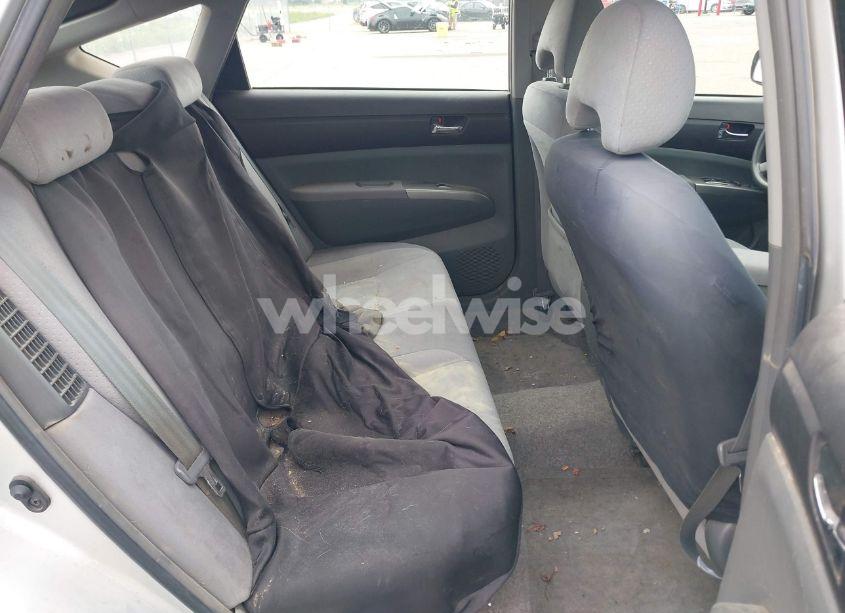 Photo 8 of 2005 Toyota Prius (VIN JTDKB20U050127341)