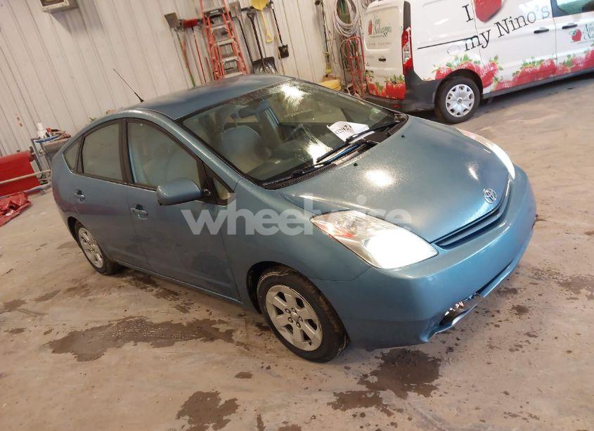 2005 Toyota Prius (VIN JTDKB20U053029781) main photo