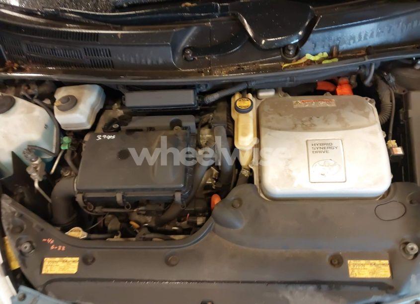 Photo 10 of 2005 Toyota Prius (VIN JTDKB20U053029781)